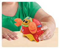 Float the crab around in the bath or push it around on its wheels when playing on dry land!